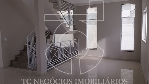 Casa no Condomínio Palm Hills, Granja Viana - Cotia