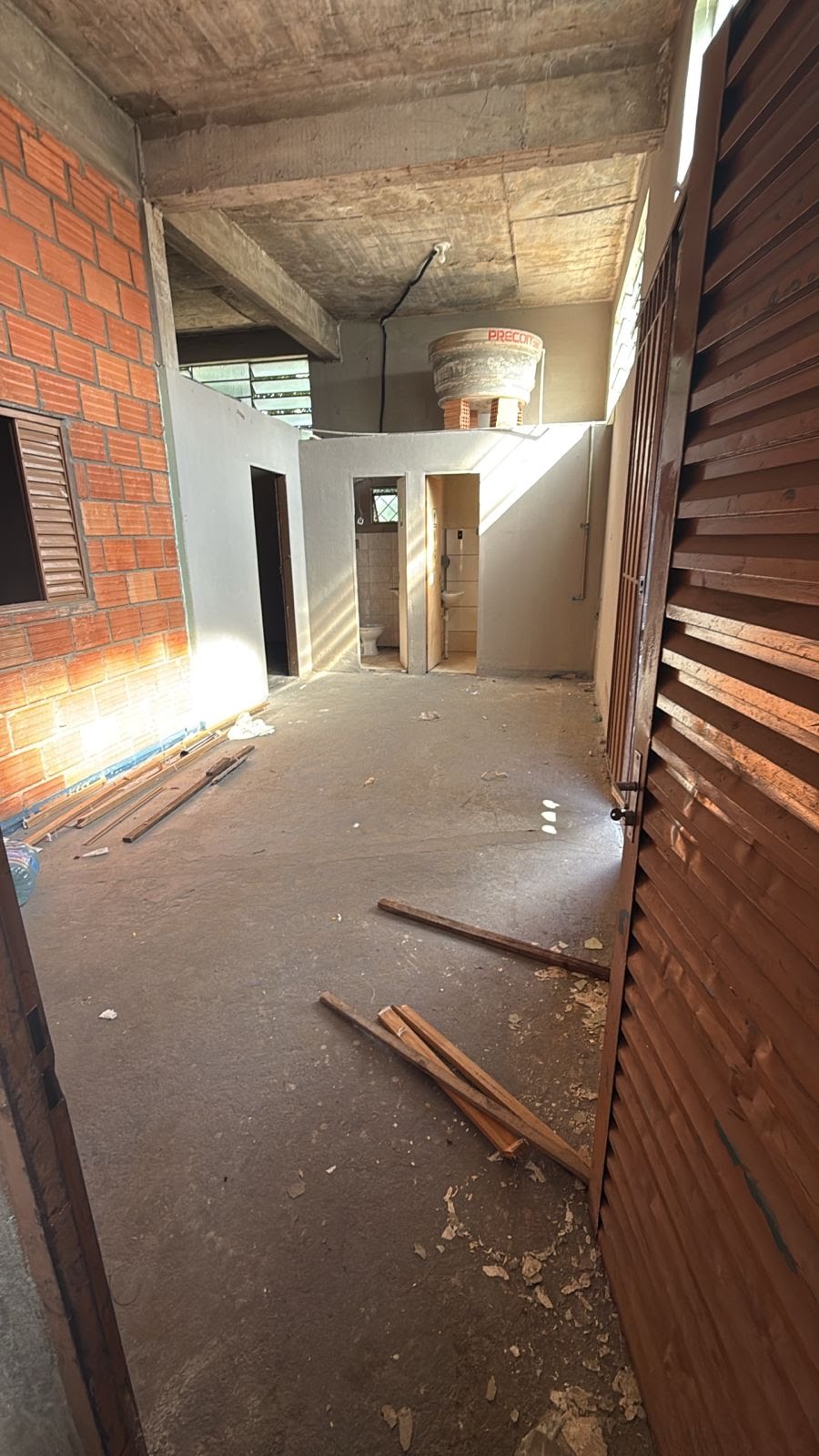 Comercial para alugar com 2 banheiros e 380m² no Centro, Santa Luzia (MG) — foto 9 de 10