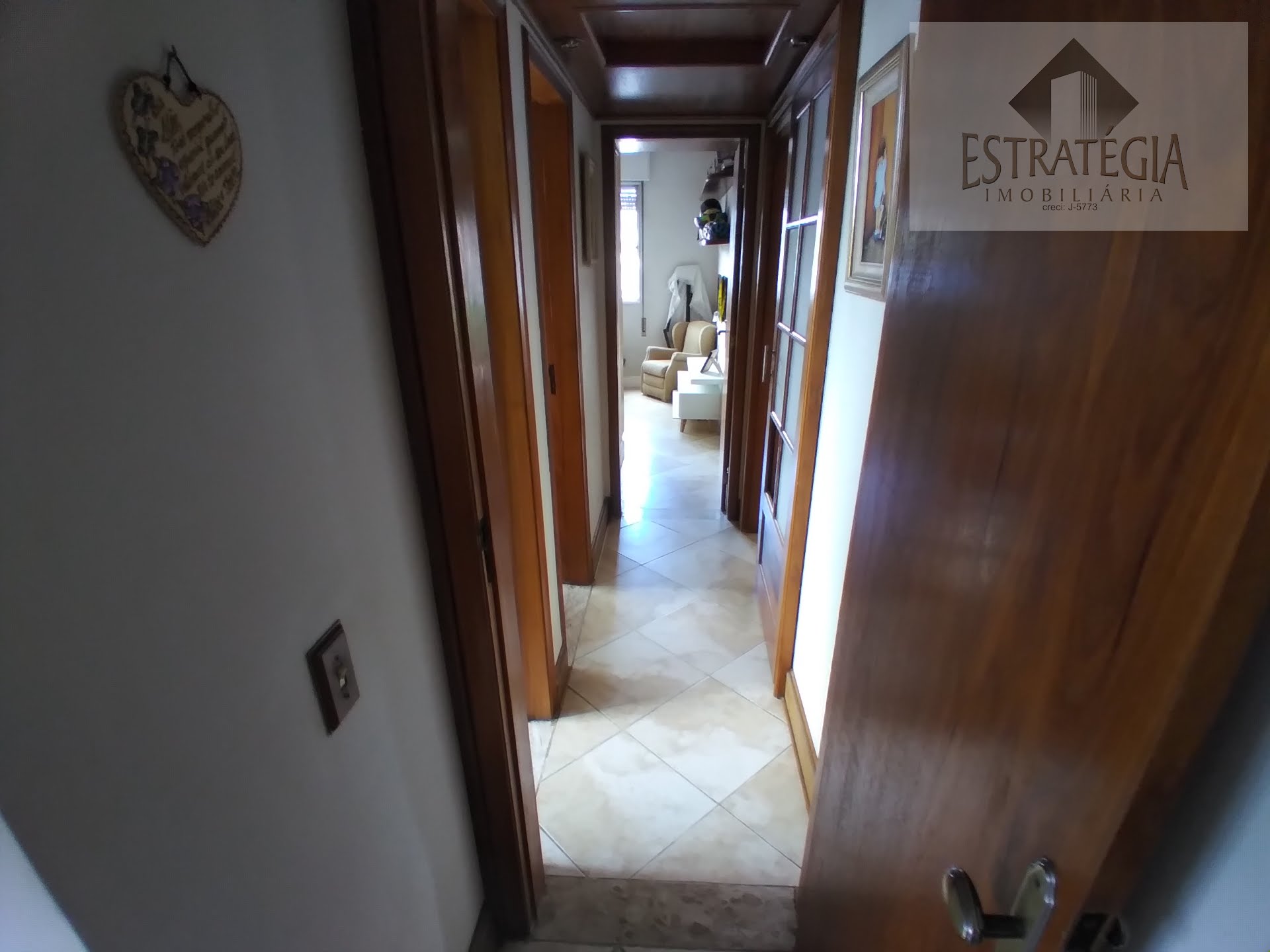 Apartamento à venda com 3 quartos, 1 suíte, 1 vaga e 95m² no Valparaíso, Petrópolis (RJ) — foto 11 de 15