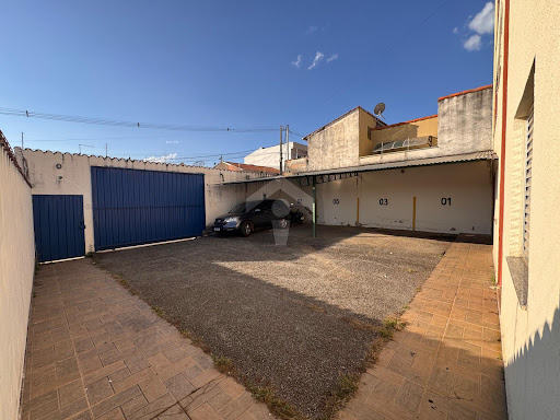 Apartamento para Locação em Alfenas com 3 Dormitórios