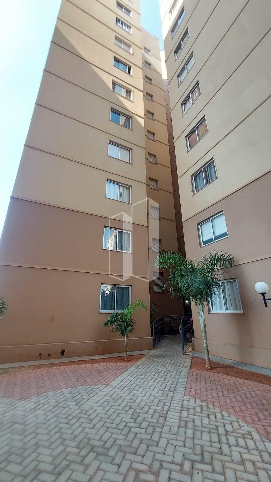 Apartamento à venda com 3 quartos, 1 suíte, 1 vaga e 70m² no Setor Crimeia Oeste, Goiânia (GO) — foto 2 de 13