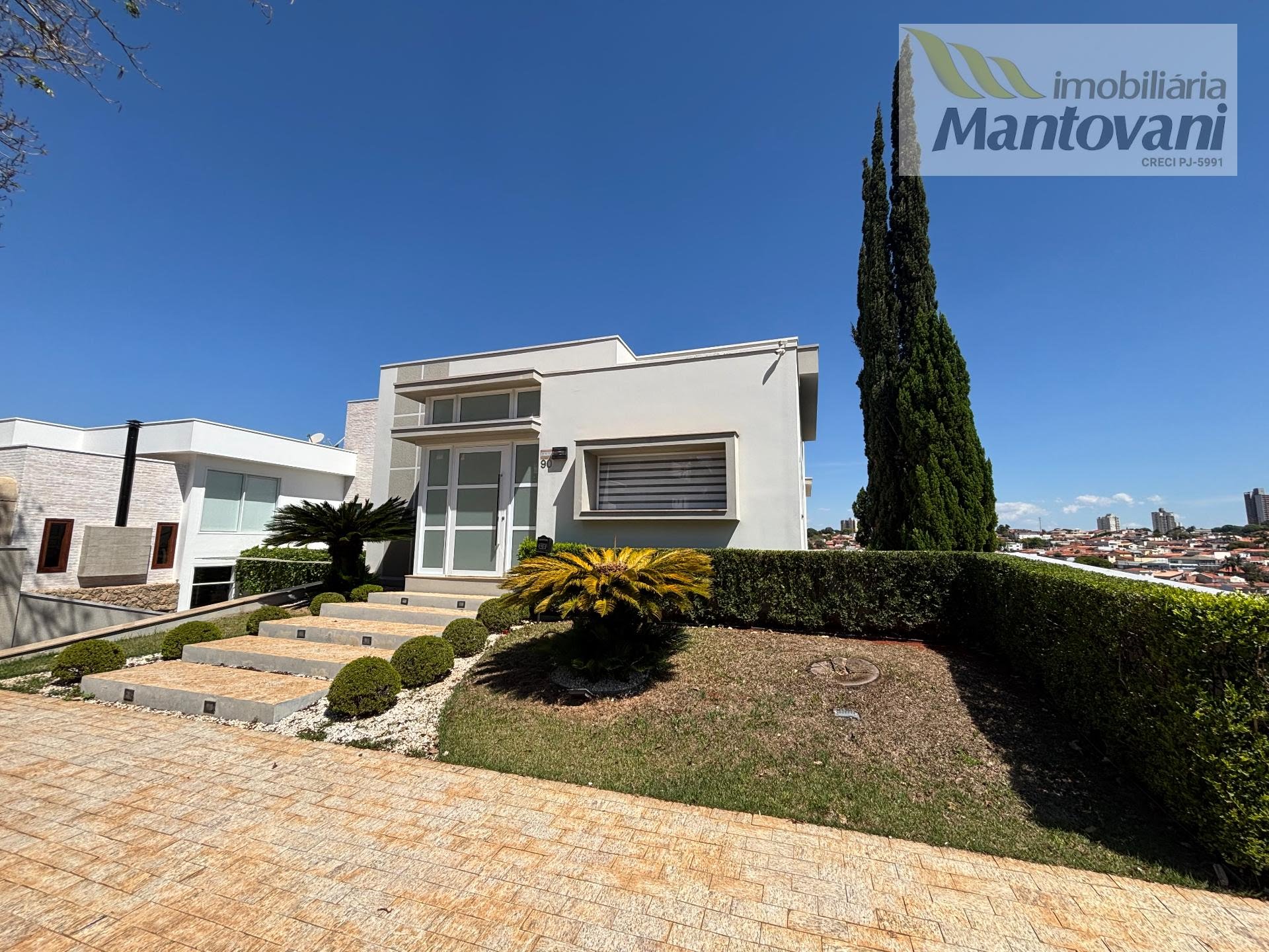 Casa à venda com 3 quartos, 3 banheiros, 3 vagas e 450m² no Bosques do Junqueira, Tatuí — foto principal