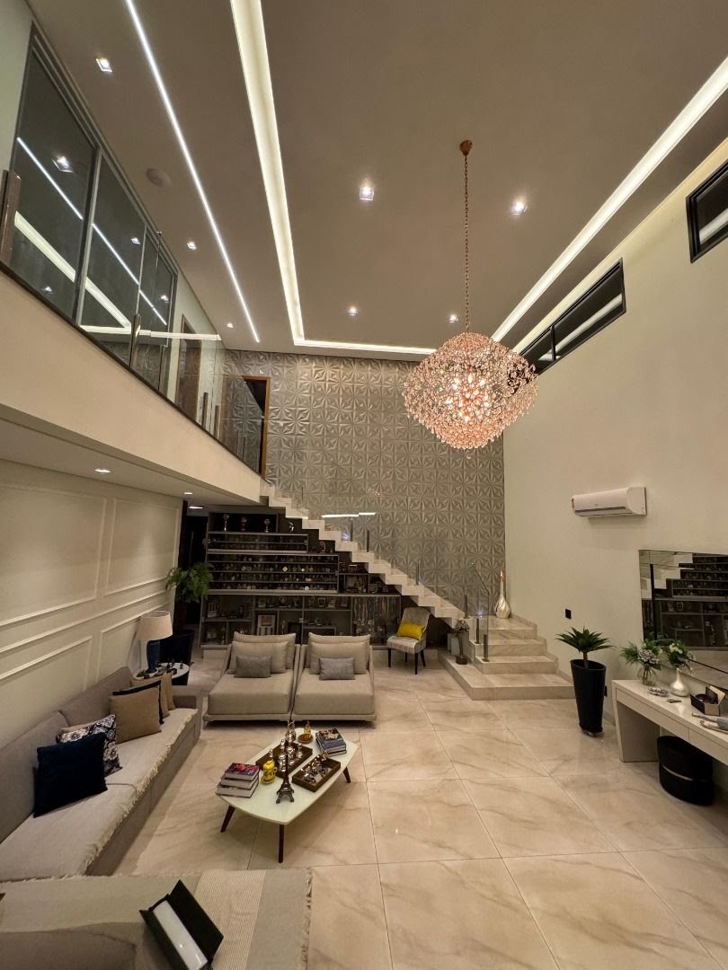 Casa à venda com 4 quartos, 5 banheiros, 6 vagas e 512m² no Alto do Castelo, Ribeirão Preto — foto principal