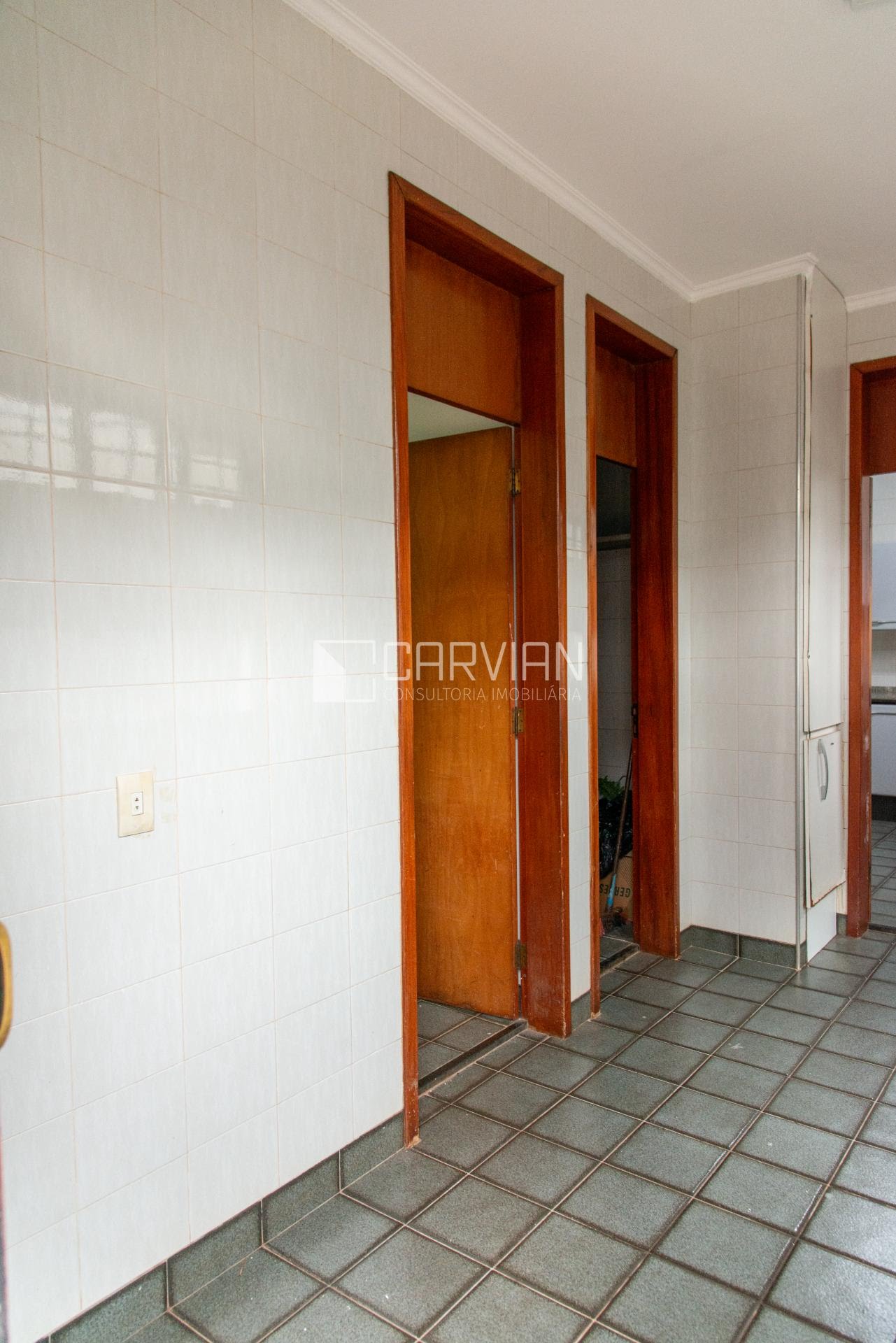 Casa à venda com 4 quartos, 2 suítes, 2 vagas e 312m² no Alto da Boa Vista, Ribeirão Preto (SP) — foto 21 de 30