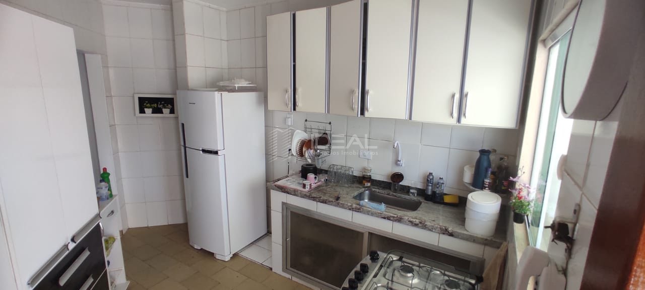 Casa de 4 quartos para venda na Av. Alberto Torres - Campos dos Goytacazes, RJ