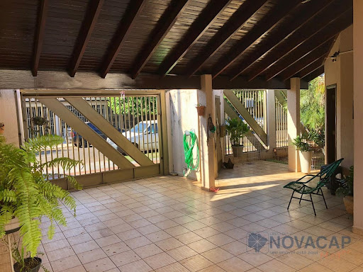 Casa térrea à venda na Cohafama, Campo Grande: 3 dormitórios, 2 suítes, 3 banheiros por R$490.000. Aproveite!