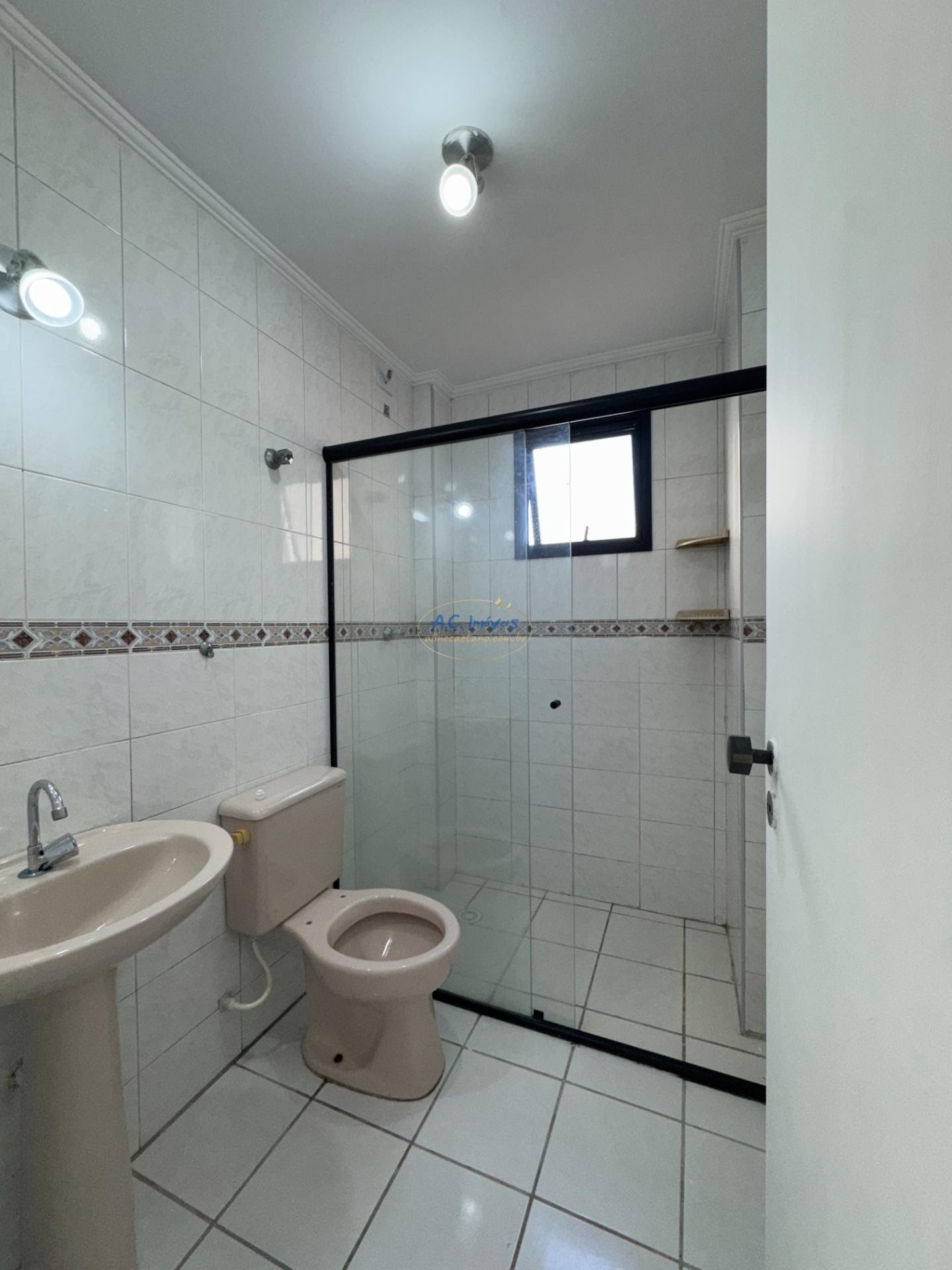 Apartamento à venda com 2 quartos, 1 suíte, 1 vaga e 85m² no Vila Tupi, Praia Grande (SP) — foto 23 de 28