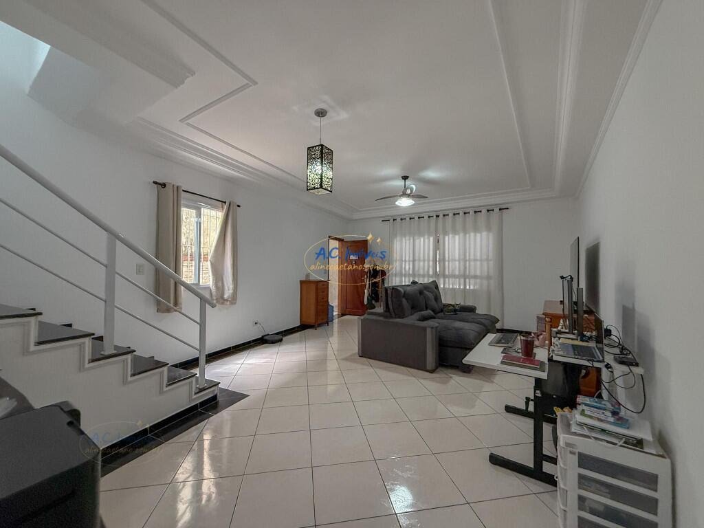 Casa à venda com 3 quartos, 1 suíte, 2 vagas e 177m² no Canto do Forte, Praia Grande (SP) — foto 5 de 19