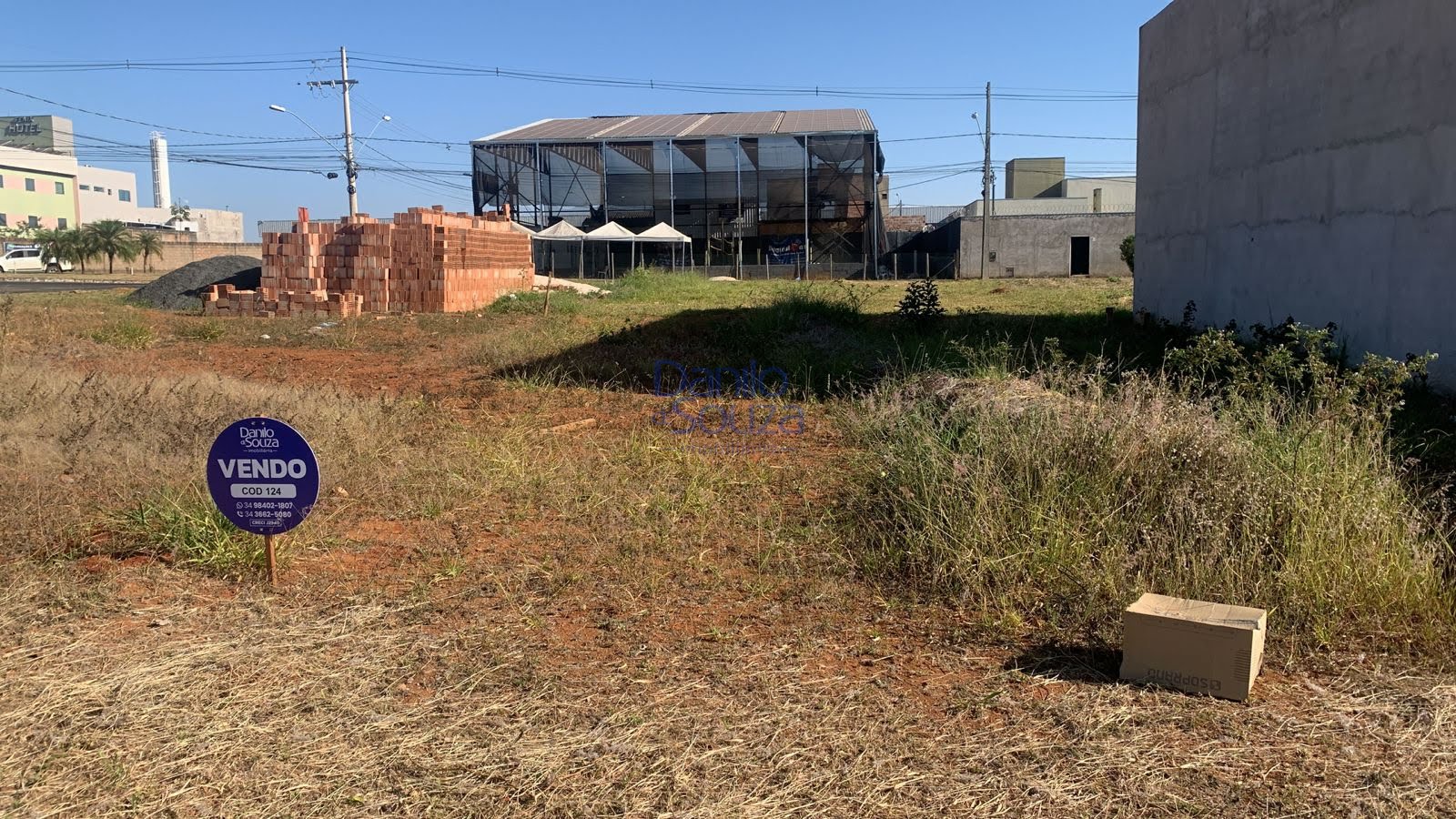 Terreno à venda com 362m² de terreno no Vila Universitária, Araxá (MG) — foto 3 de 3