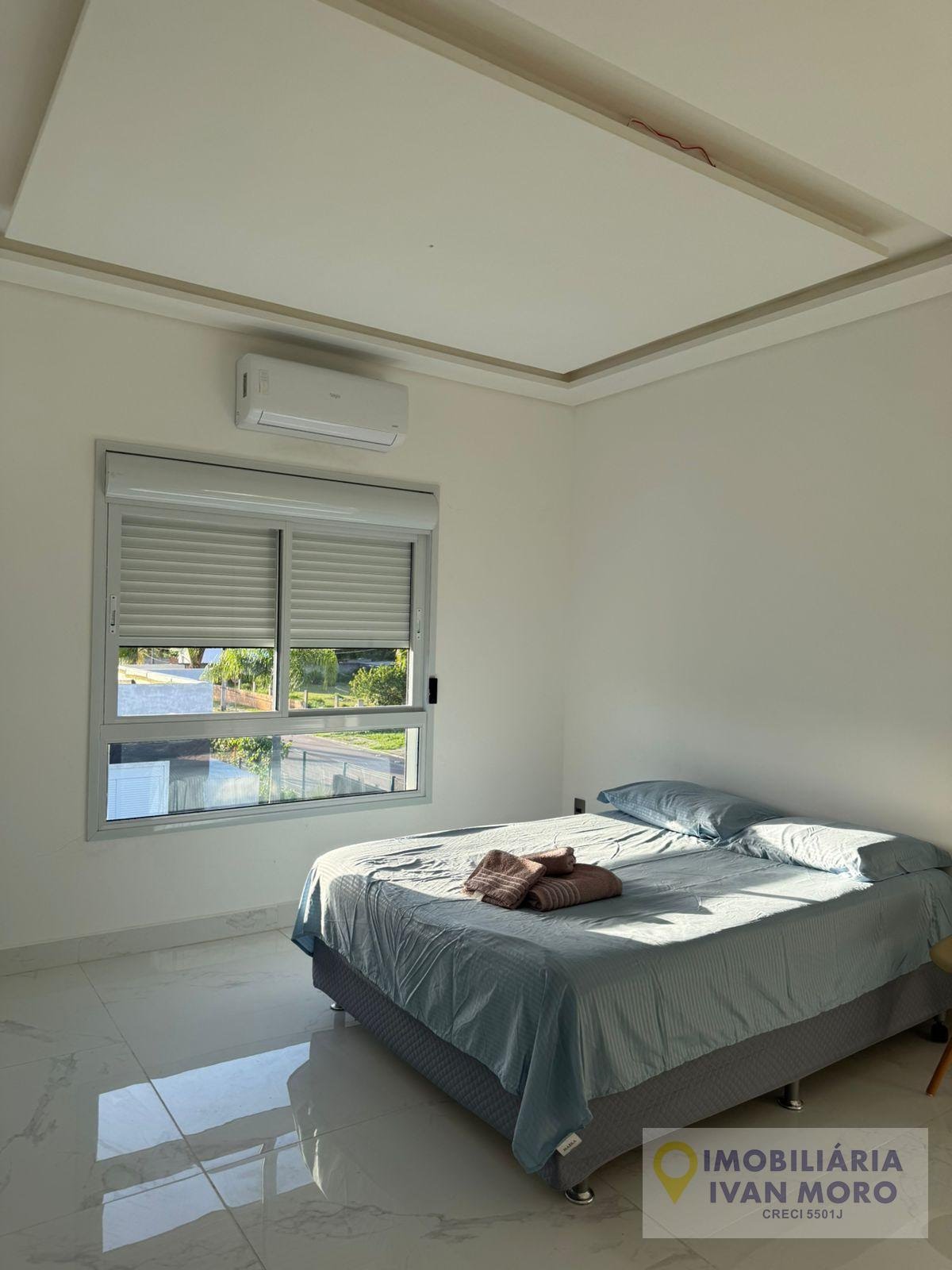 Casa à venda com 3 quartos, 3 suítes, 4 vagas e 212m² no São João do Rio Vermelho, Florianópolis (SC) — foto 17 de 23