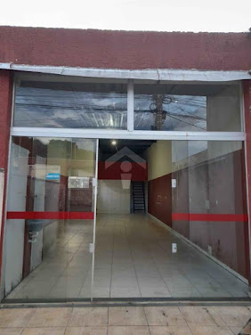 Descubra o ponto comercial perfeito para impulsionar o seu negócio em uma das regiões mais estratégicas de Alfenas! Localizado no Jardim São Carlos, este imóvel oferece 90m² de área útil, distribuídos
