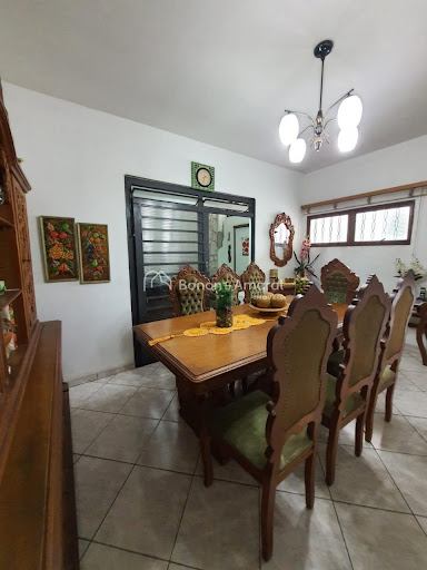 Casa, 3 quartos, 212 m² - Foto 2