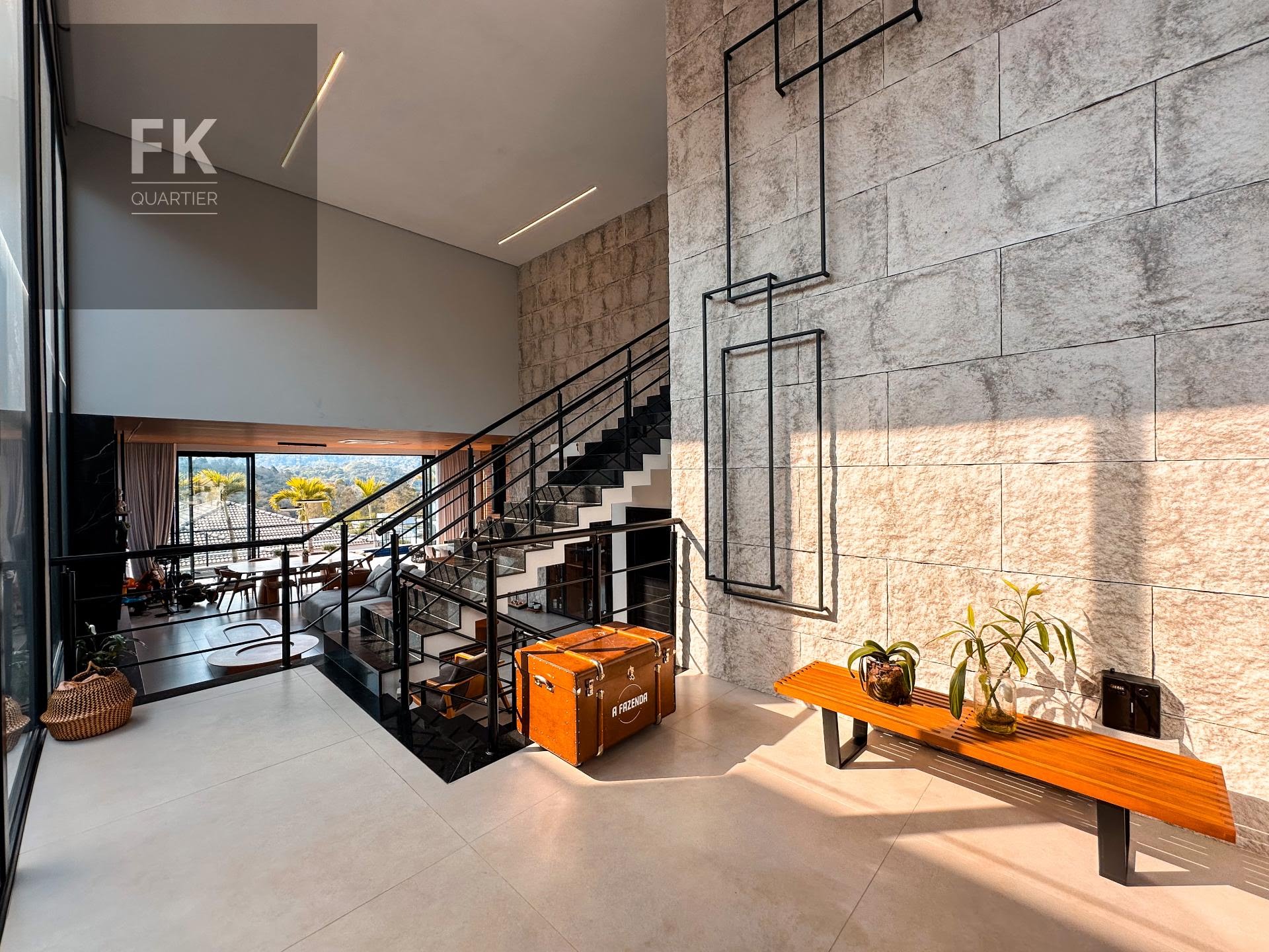 Casa à venda com 4 quartos, 4 suítes, 4 vagas e 347m² no Cidade Tamboré, Santana de Parnaíba (SP) — foto 3 de 30