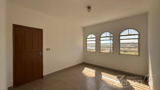 Casa em Vila Jamil de Lima  -  Adamantina