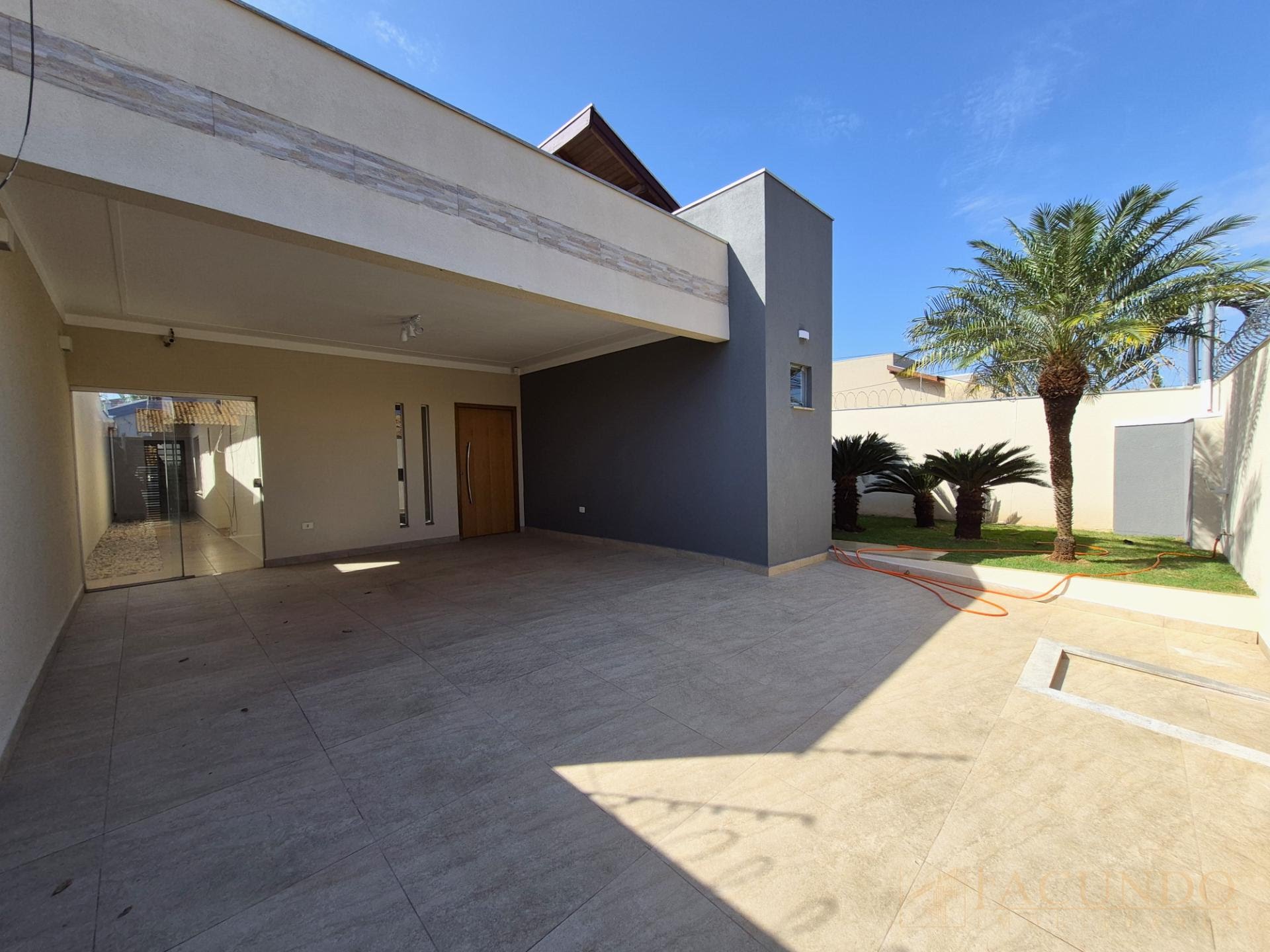 Fachada Interna/Garagem