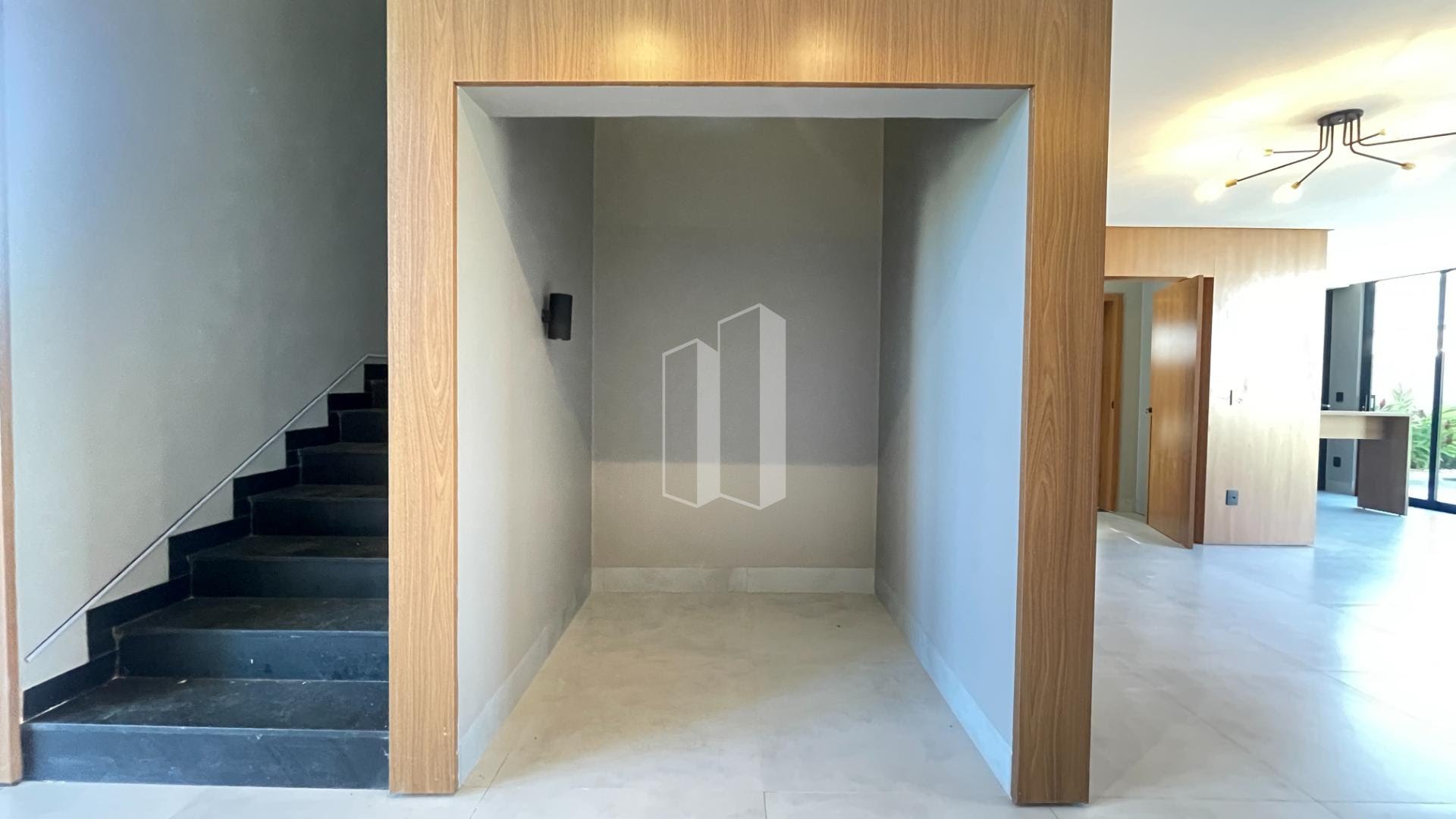 Casa à venda com 4 quartos, 4 suítes, 4 vagas e 283m² no Jardins França, Goiânia (GO) — foto 14 de 28