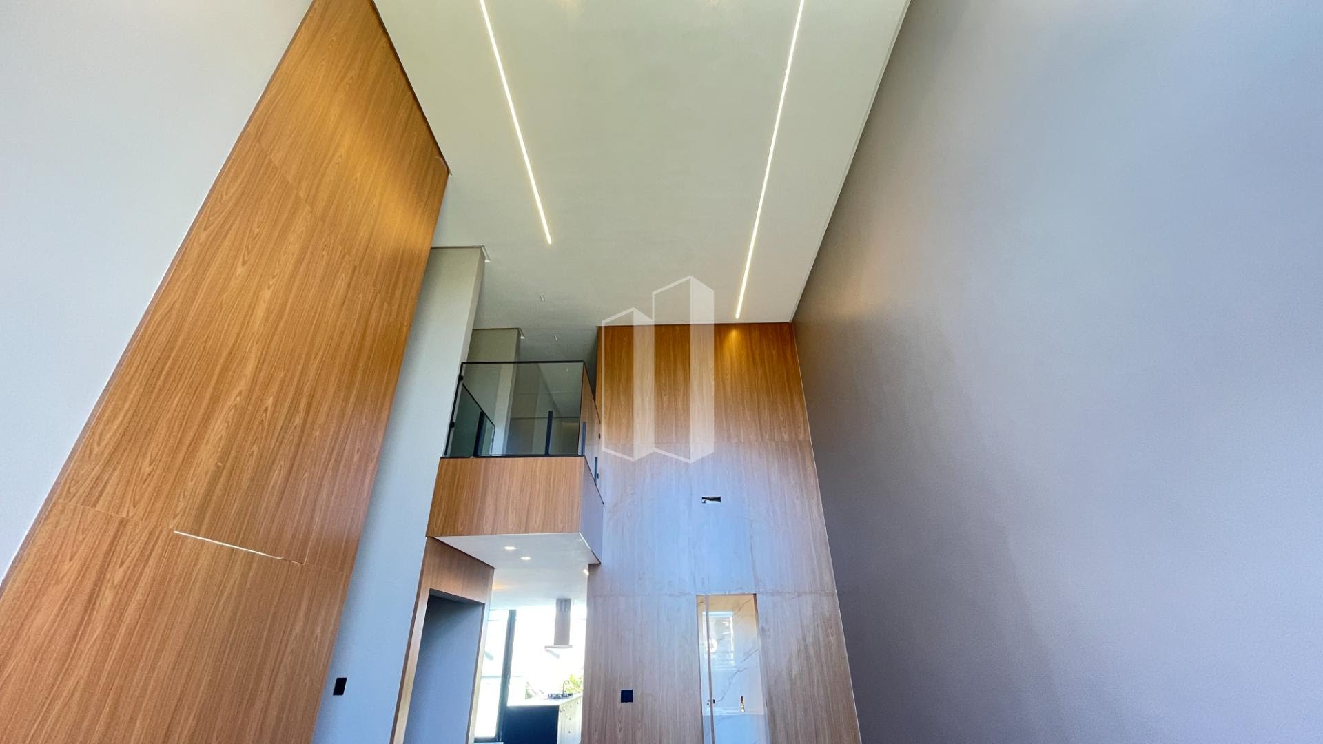 Casa à venda com 4 quartos, 4 suítes, 4 vagas e 283m² no Jardins França, Goiânia (GO) — foto 12 de 28