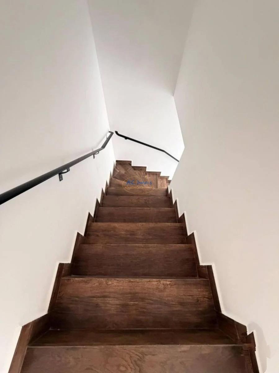 Casa à venda com 3 quartos, 1 suíte, 2 vagas e 120m² no Aviação, Praia Grande (SP) — foto 8 de 16