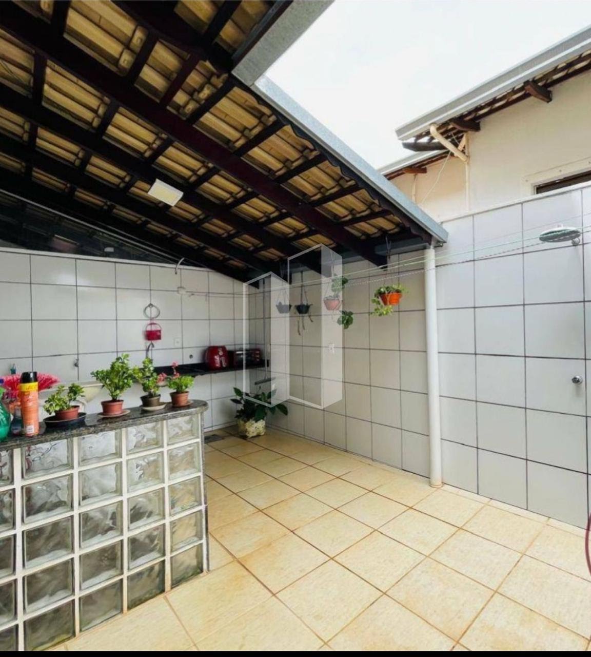 Casa à venda com 3 quartos, 1 suíte, 3 vagas e 130m² no Jardim Planalto, Goiânia (GO) — foto 29 de 30