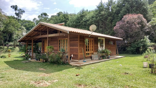 CASA DE MADEIRA