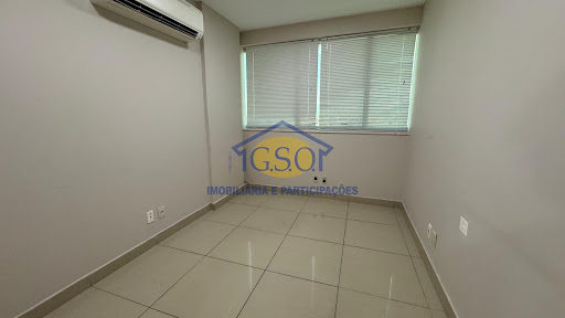 Sala em Parque Residencial Laranjeiras - Serra, ES