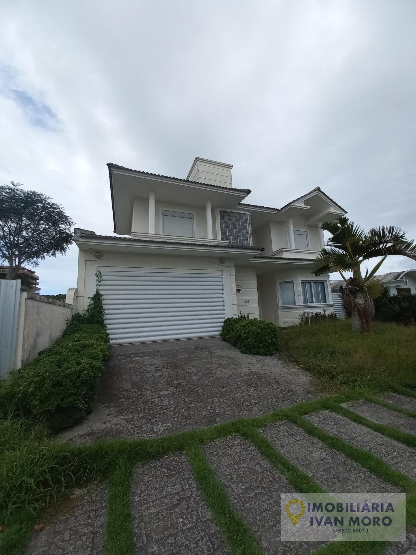 Casa à venda com 5 quartos, 3 suítes, 2 vagas e 286m² no Jurerê, Florianópolis (SC) — foto 8 de 30