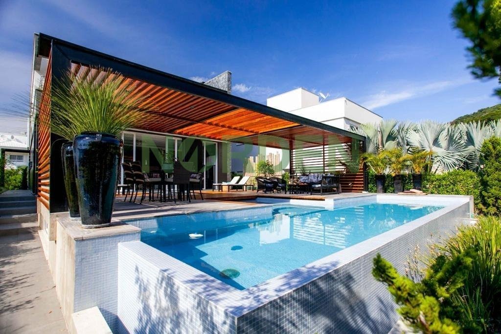 Casa em Condominio de 1200 m² com 6 quartos na Vivendas do Atlântico, Praia do Estaleiro