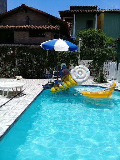 Casa à venda em Centro Alto, Ribeirão Pires | 4 dorms, 2 suítes