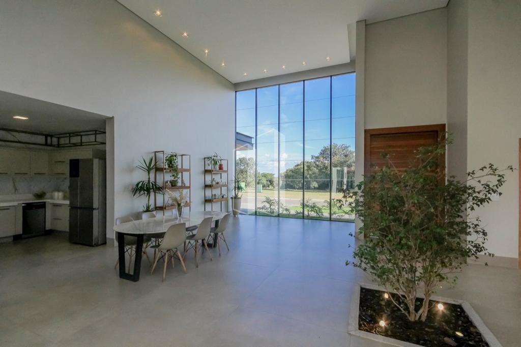 Casa à venda com 5 quartos, 5 suítes, 4 vagas e 615m² no Fazenda Vau das Pombas, Goiânia (GO) — foto 3 de 30