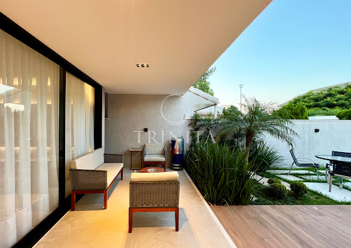 Lounge externo da casa à venda no condomínio Green Place no Recreio