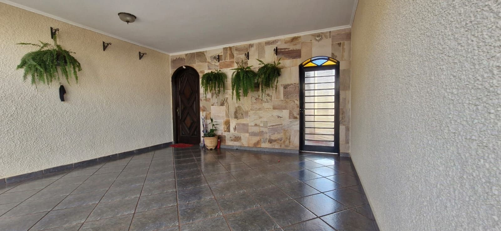 Casa à venda com 4 quartos, 1 suíte, 4 vagas e 249m² no Sumarezinho, Ribeirão Preto (SP) — foto 3 de 29