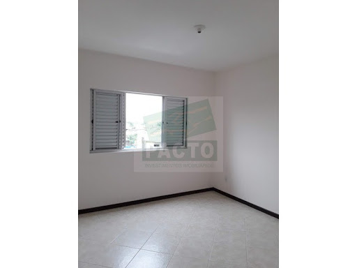 Alugue seu apartamento em Urussanguinha, Araranguá! 2 dormitórios por apenas R$ 1.300. Conforto e praticidade esperam por você!