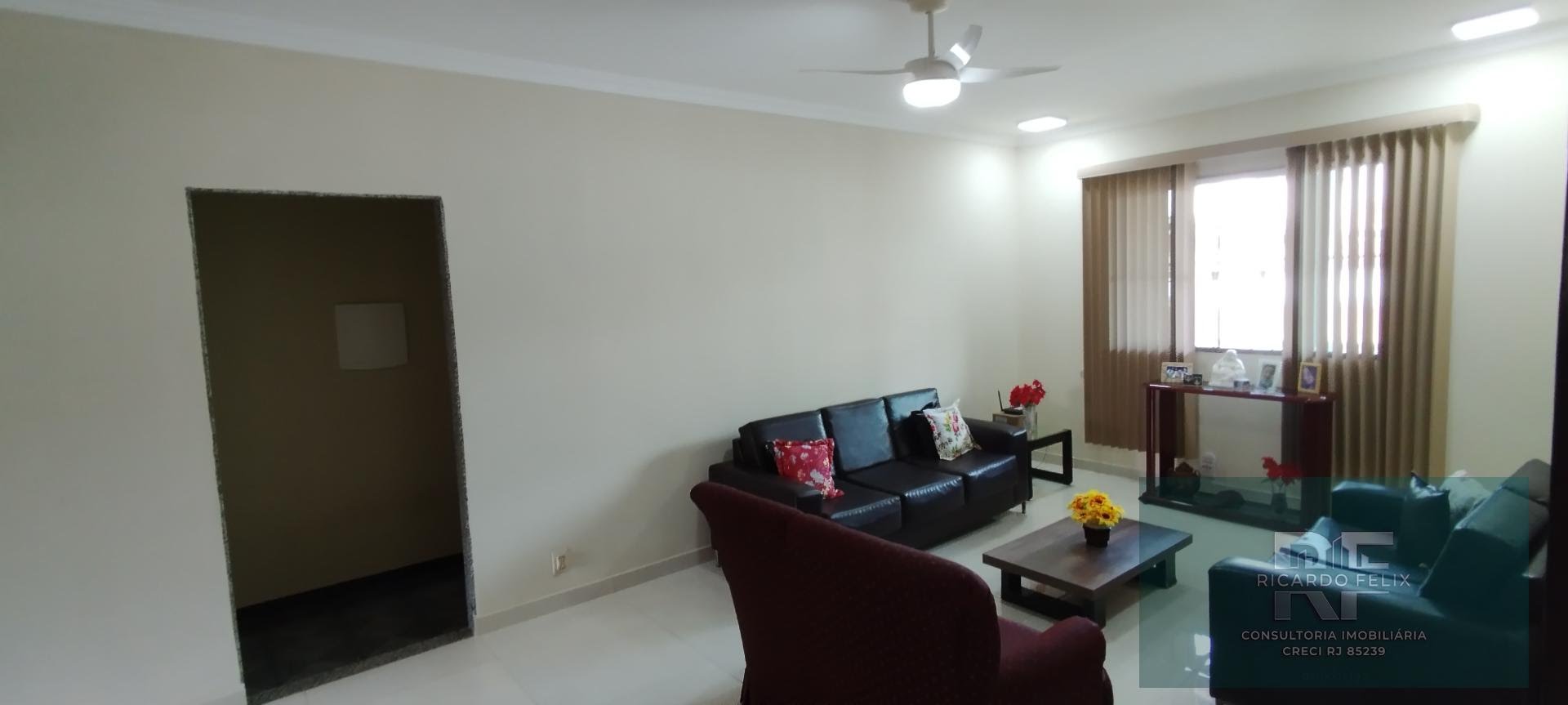 Casa à venda com 5 quartos, 2 suítes, 3 vagas e 560m² no Costazul, Rio das Ostras (RJ) — foto 11 de 30