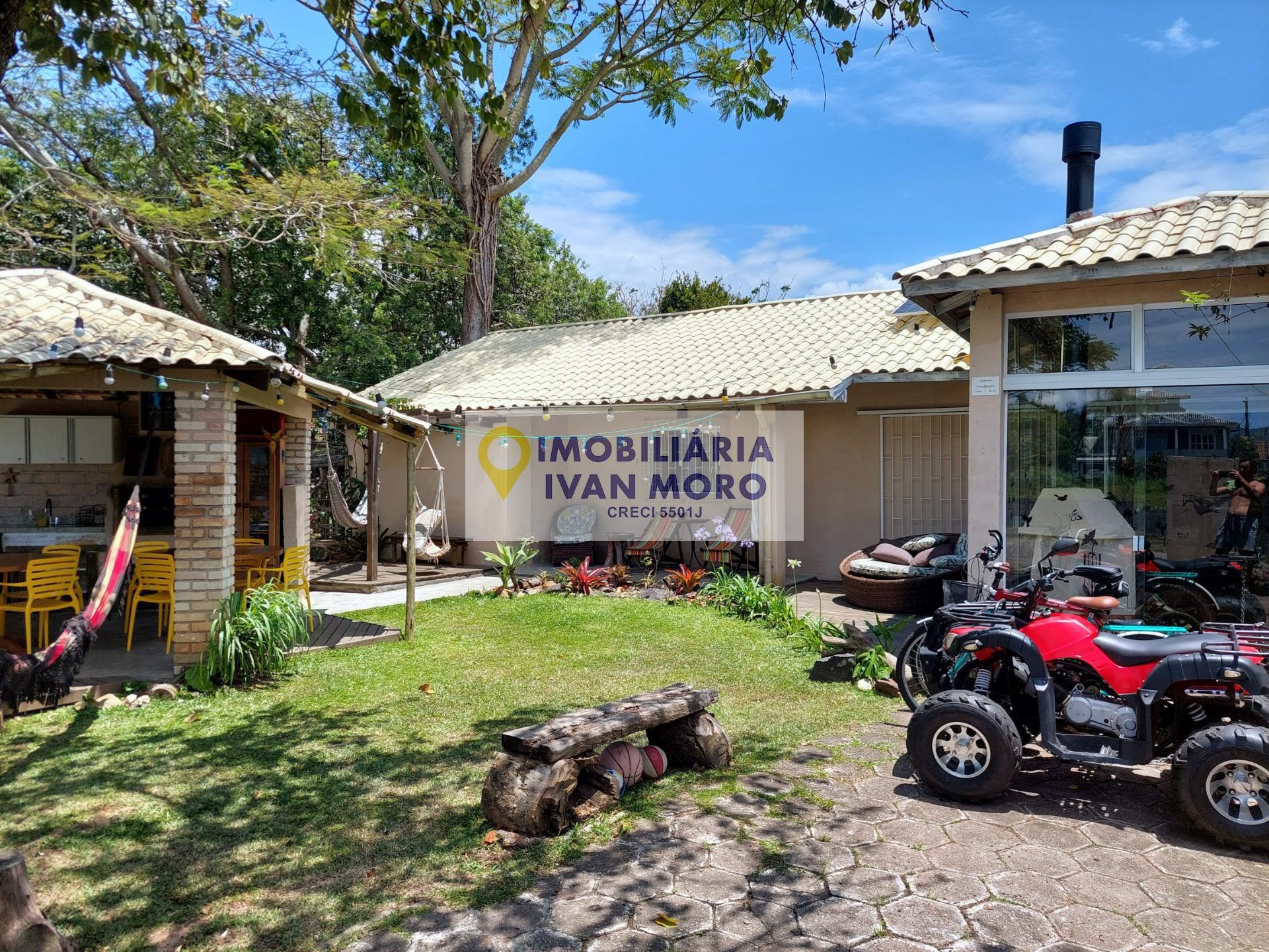 Casa à venda com 3 quartos, 1 suíte, 2 vagas e 147m² no Daniela, Florianópolis (SC) — foto 4 de 19