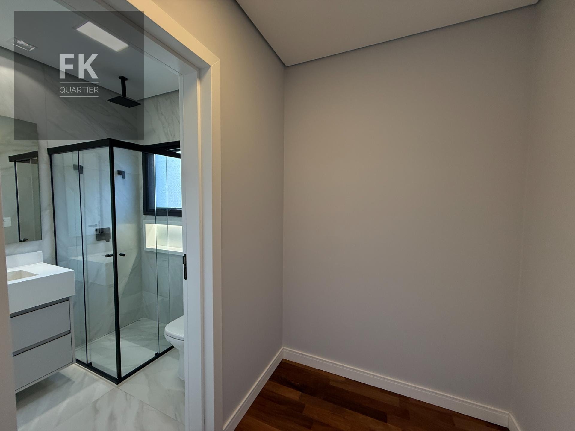 Casa à venda com 4 quartos, 4 suítes, 6 vagas e 441m² no Alphaville, Santana de Parnaíba (SP) — foto 9 de 15