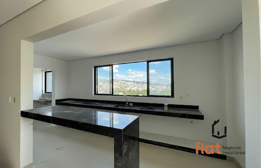 Apartamento à Venda no Centro de Pará de Minas, 130m², 3 Suítes