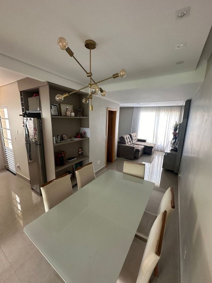 Casa à venda com 3 quartos, 3 banheiros, 2 vagas e 115m² no Bonfim Paulista, Ribeirão Preto — foto principal