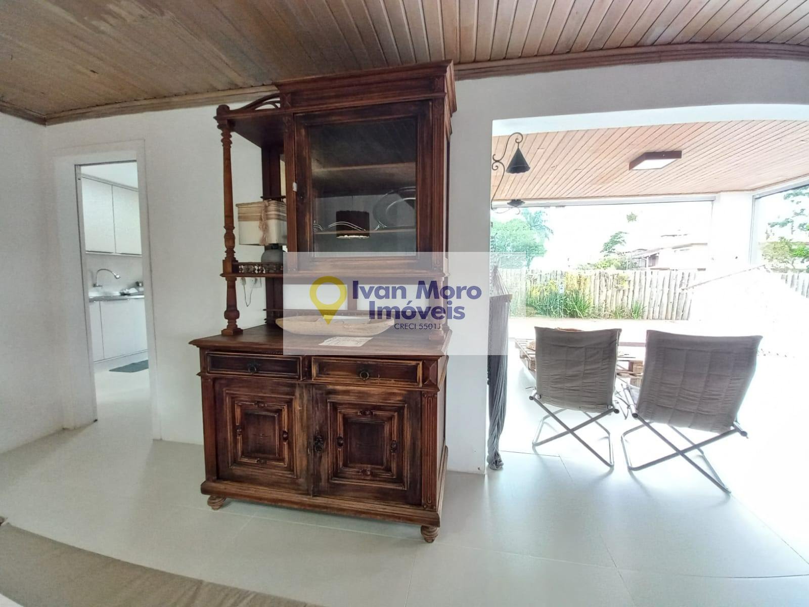 Casa para alugar com 4 quartos, 1 suíte, 3 vagas e 200m² no Daniela, Florianópolis (SC) — foto 23 de 30