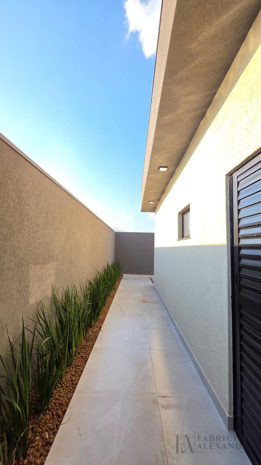 Casa à venda com 3 quartos, 1 suíte, 2 vagas e 145m² no Jacutinga, Bady Bassitt (SP) — foto 2 de 29