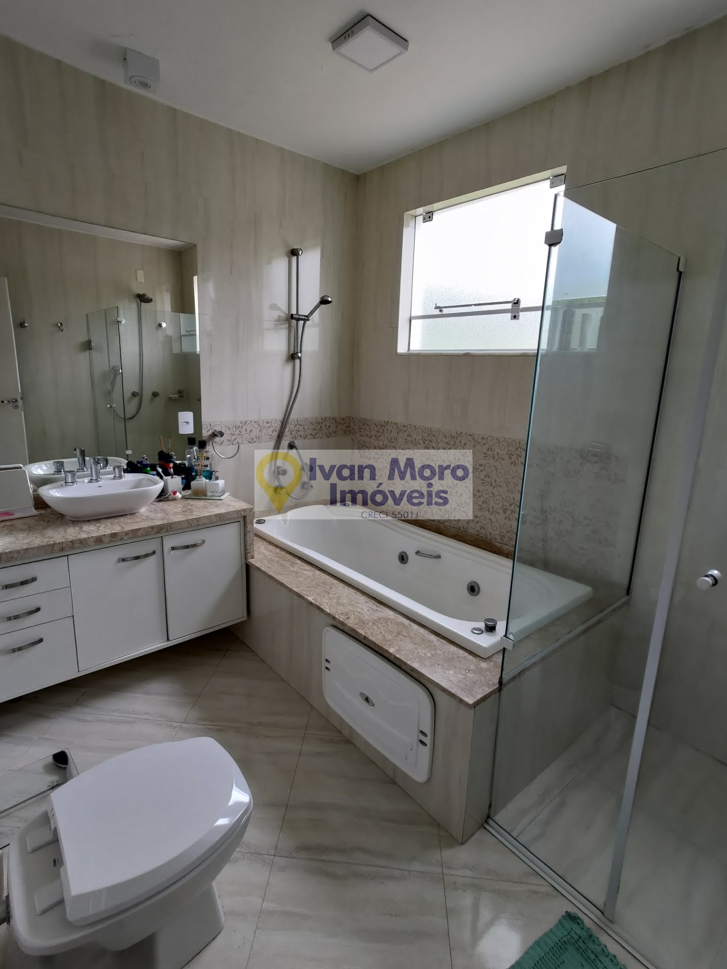 Casa à venda com 4 quartos, 3 suítes, 2 vagas e 224m² no Cachoeira do Bom Jesus, Florianópolis (SC) — foto 22 de 30