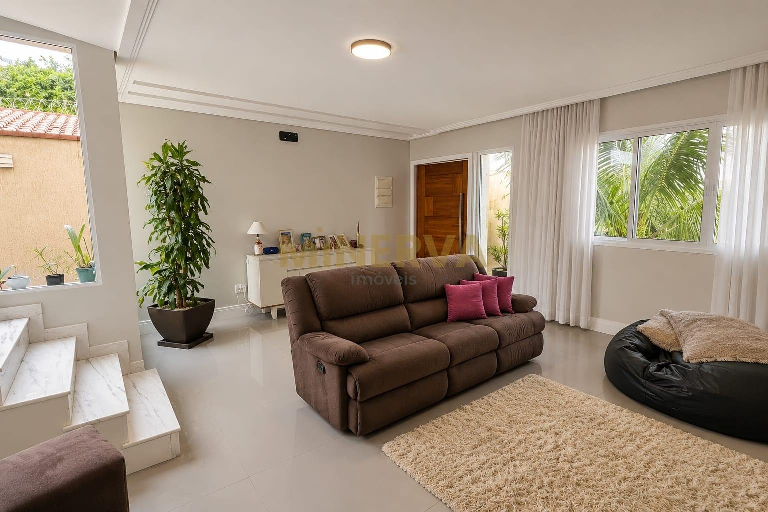 Casa à venda com 3 quartos, 3 suítes, 8 vagas e 240m² no Vila Moreira, Guarulhos (SP) — foto 3 de 24