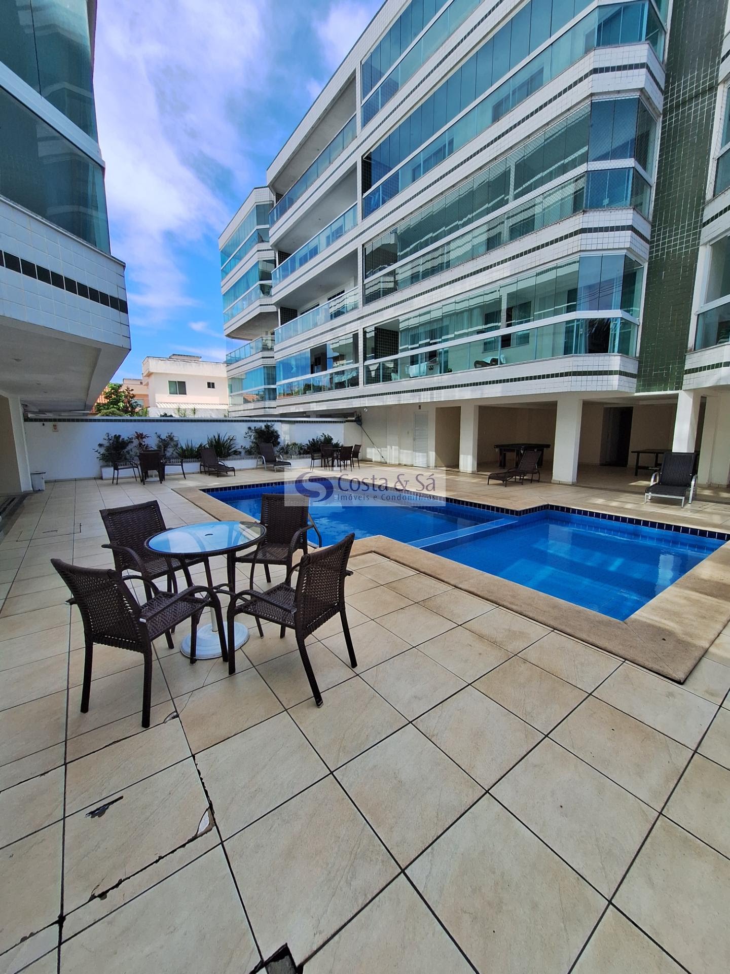 Apartamento à venda com 1 quarto, 1 suíte, 1 vaga e 110m² no Costazul, Rio das Ostras (RJ) — foto 10 de 28