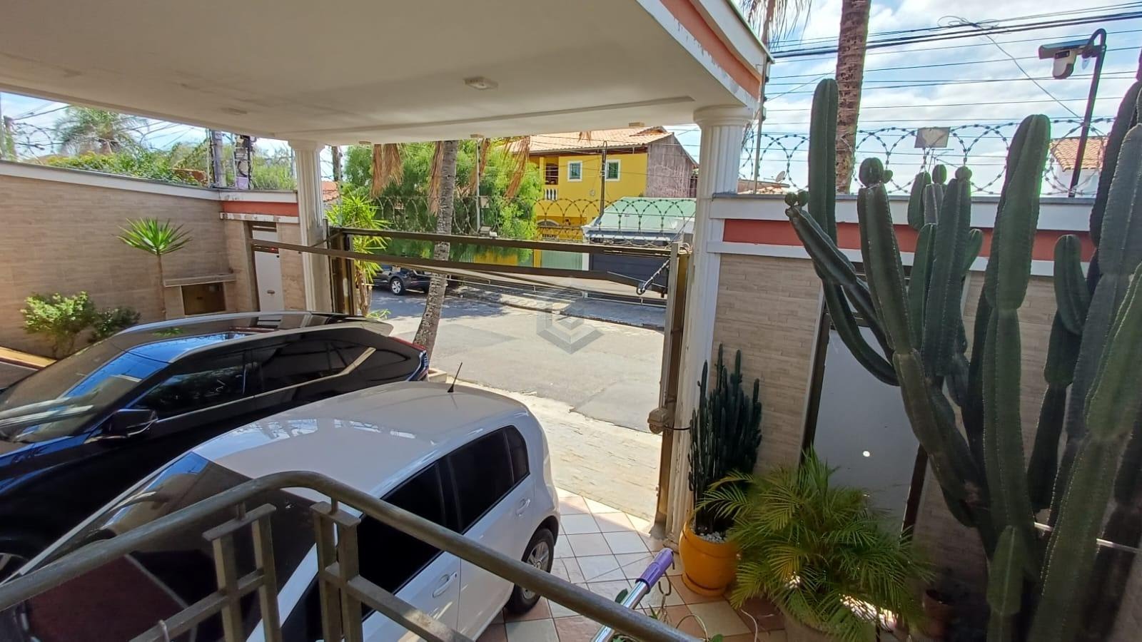 Casa à venda com 4 quartos, 1 suíte, 2 vagas e 230m² no Jardim Simus, Sorocaba (SP) — foto 5 de 30