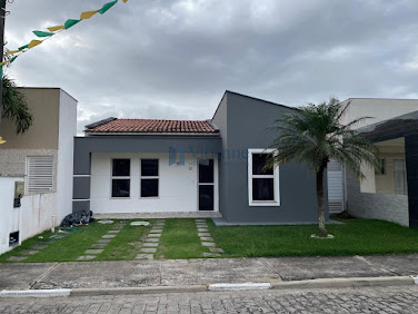 Casa de Condomínio em Registro  -  Feira de Santana
