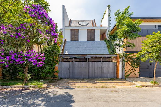 Casa à Venda Rua Guilherme Moura, Alto de Pinheiros/SP