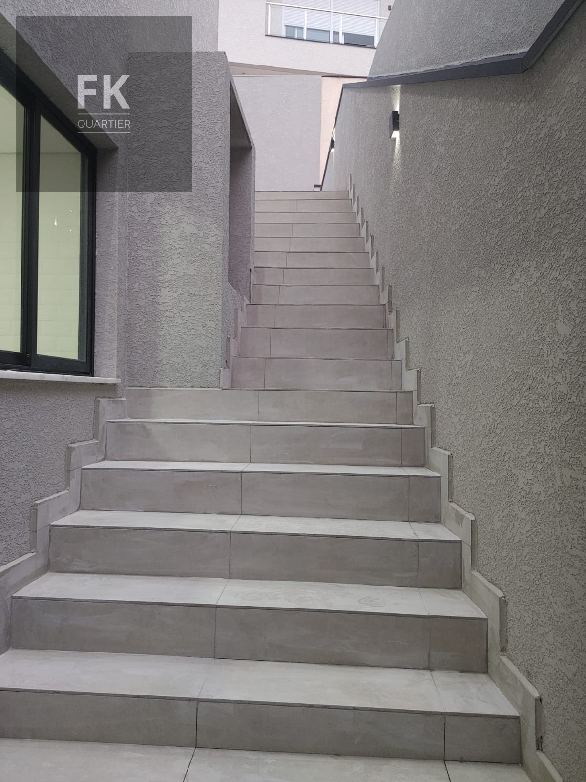 Casa à venda com 3 quartos, 1 suíte, 4 vagas e 188m² no Suru, Santana de Parnaíba (SP) — foto 4 de 8