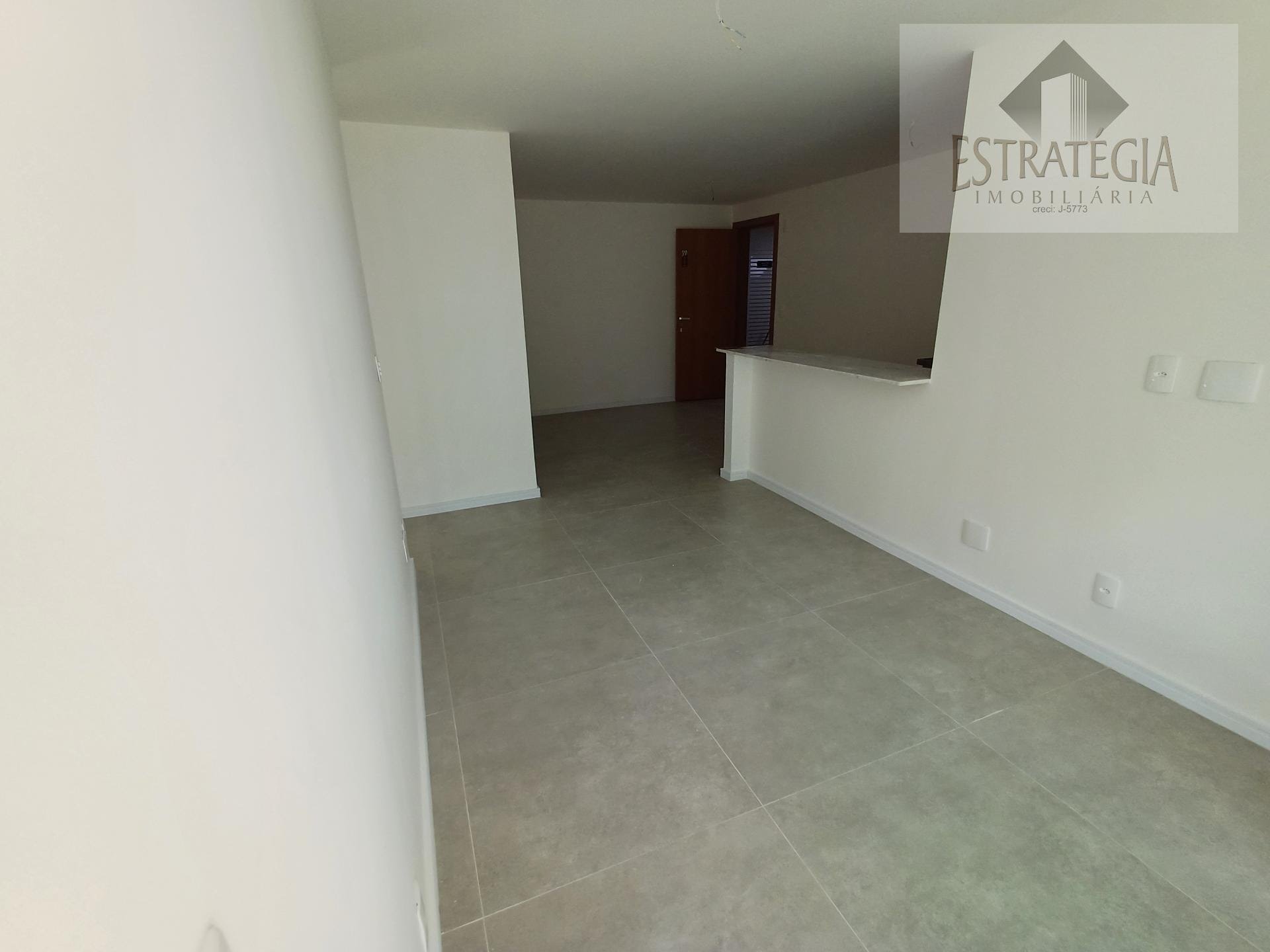 Apartamento à venda com 2 quartos, 1 suíte, 1 vaga e 68m² no Retiro, Petrópolis (RJ) — foto 3 de 13