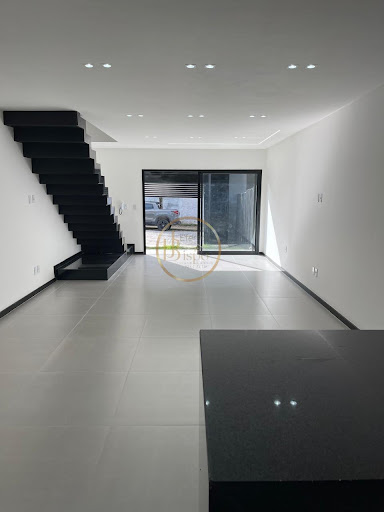 Casa 2 Dormitórios em Campinho, Porto Seguro - R$680 mil