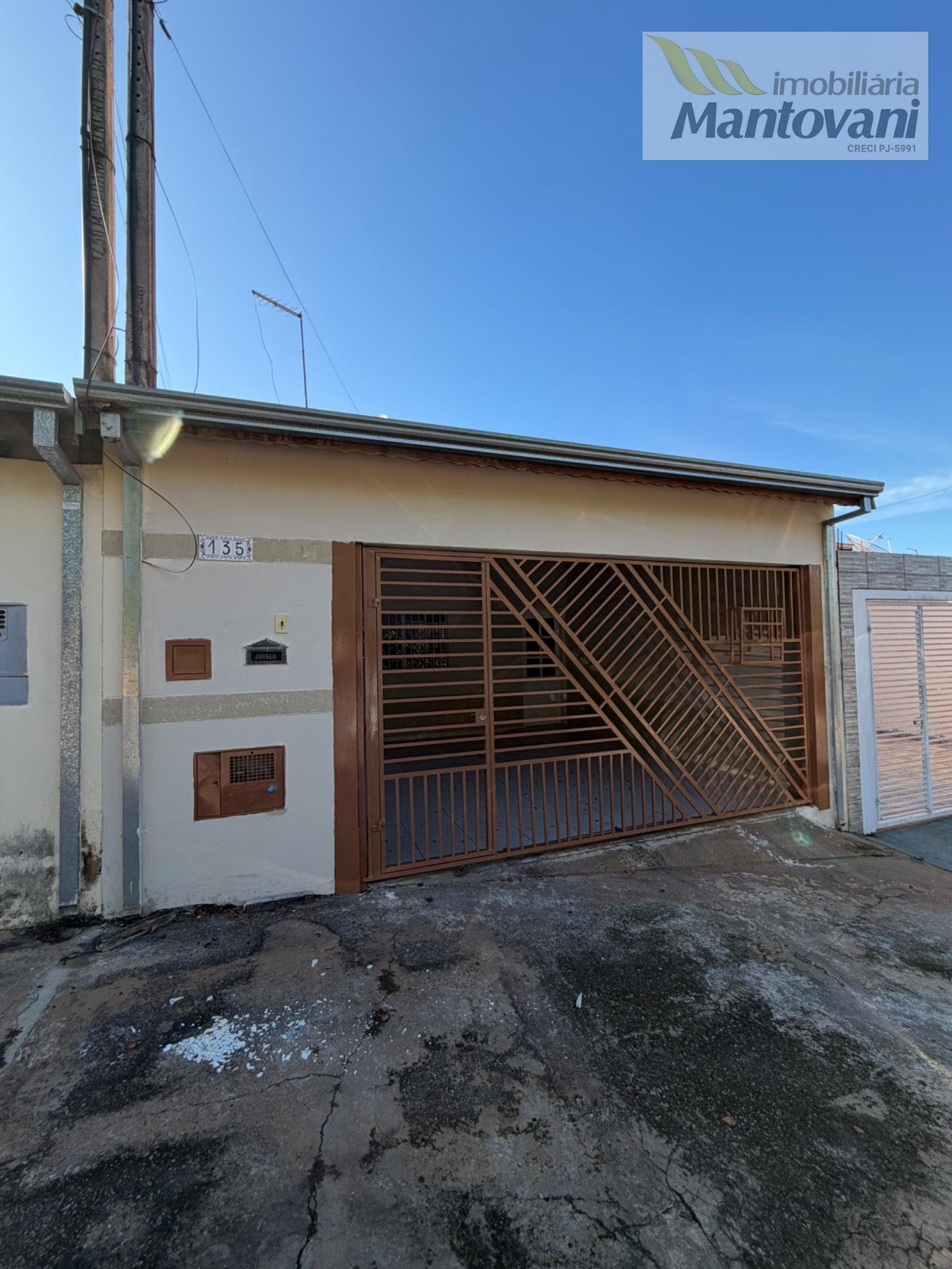 Casa à venda com 2 quartos, 1 banheiro, 2 vagas e 132m² no Jardim Mantovani, Tatuí — foto principal