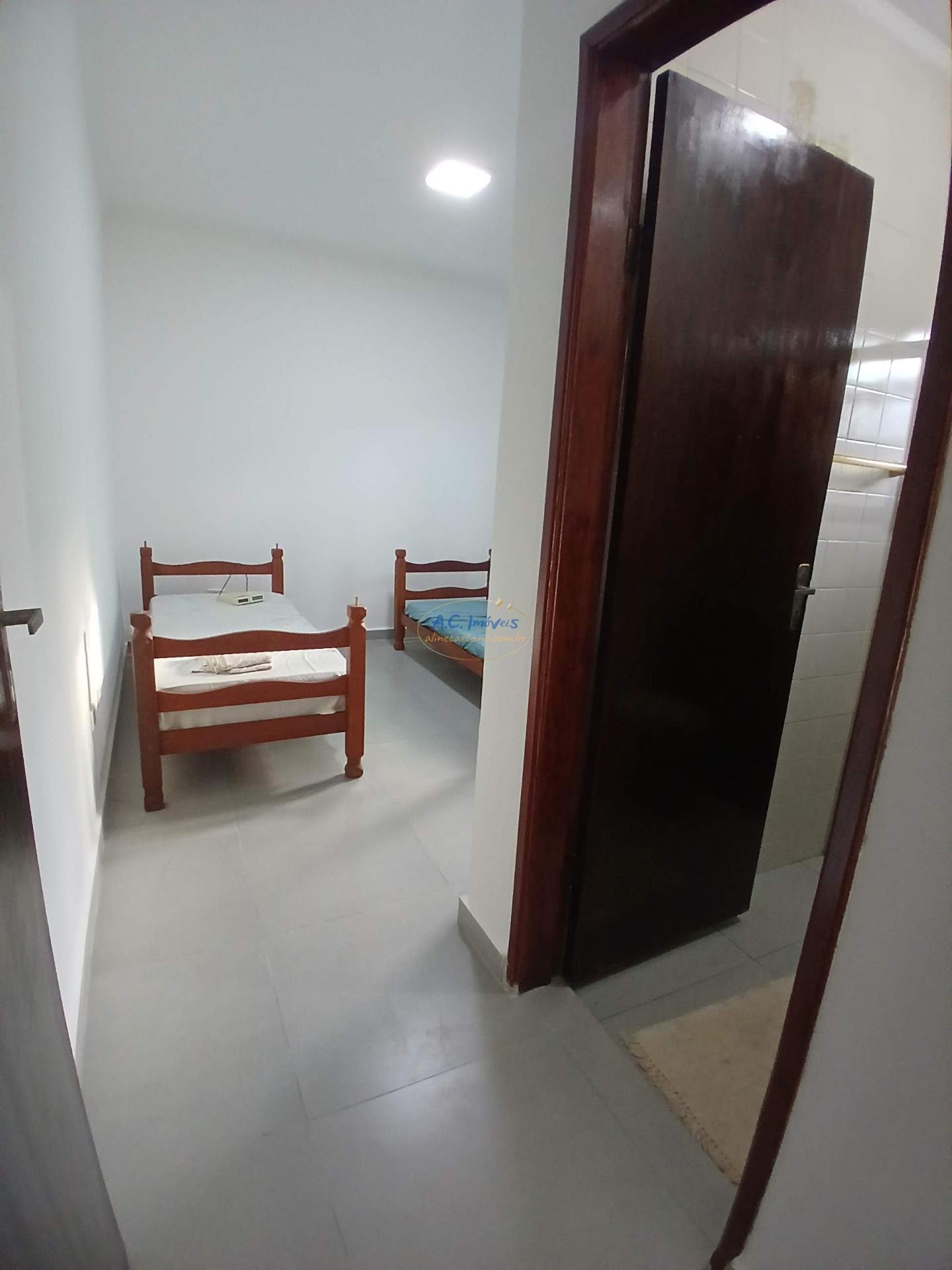 Casa à venda com 2 quartos, 1 suíte, 2 vagas e 125m² no Ocian, Praia Grande (SP) — foto 14 de 28